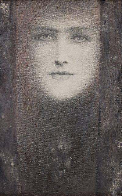 Maski, mustalla verholla, n. 1909 (värilliset liidut, korostettu valkoisella paperilla) tekijältä Fernand Khnopff