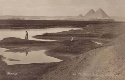 Gizan pyramidit, noin 1900 (kuva). tekijältä Félix Bonfils