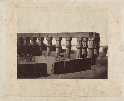 Restanten van de Luxortempel Luxorin temppeli, yleiskuva keskimmäisistä pylväikköistä (Thebes) (otsikko esineessä) Egypti (sarjan nimi esineellä) tekijältä Félix Bonfils