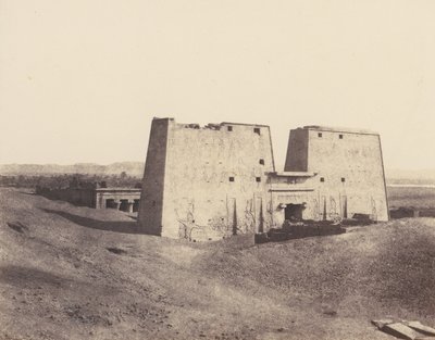 Edfu Apollonopolis Magna, Temppelin yleinen näkymä, 1851-52, painettu 1853-54. tekijältä Félix Teynard