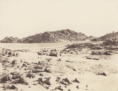 Ensimmäinen kaihi, hiekan peittämät graniittivuoret, 1851-52, painettu 1853-54. tekijältä Félix Teynard