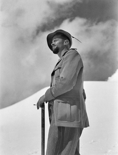 Alpino Soldier lumessa tekijältä Fosco Maraini