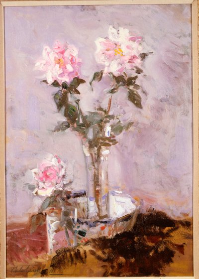 Vaaleanpunaisia ruusuja lasimaljakossa tekijältä Francis Campbell Boileau Cadell