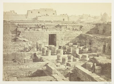 Uusi kaivaus Medinet-Habussa tekijältä Francis Frith