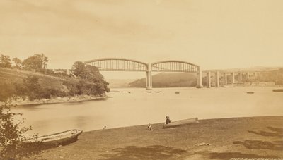 R. Albert Bridge Saltashissa tekijältä Francis Frith