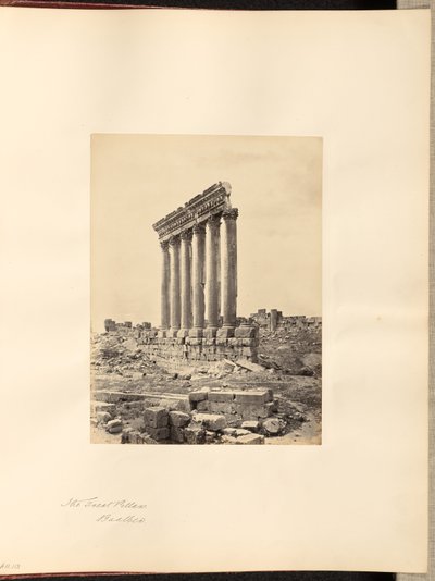 Suuret pylväät, Baalbek tekijältä Francis Frith