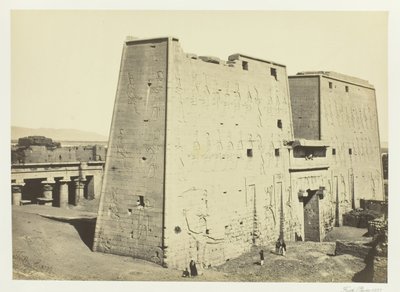 Suuri pylväs Edfoussa Ylä-Egyptissä, 1857. tekijältä Francis Frith