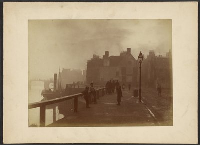 [Kahvilan nurkka, Whitby] tekijältä Frank Meadow Sutcliffe