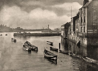 Näkymä satamaan, Whitby, North Yorkshire, vuodelta 1889 tekijältä Frank Meadow Sutcliffe
