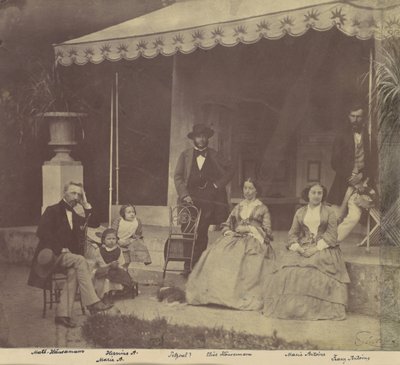 [Antoinen ja Höusermannin perheiden ryhmämuotokuva], 1850-60-luku. tekijältä Franz Antoine