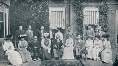 Kuninkaalliset kotibileet The Grovessa, Watfordissa, Lord Clarendonin asunnossa, heinäkuussa 1909 1911 tekijältä Frederick Downer and Sons