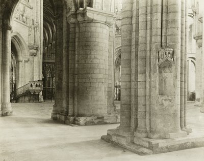 Elyn katedraali: Kahdeksankulmio kuoroon North Nave Aislesta tekijältä Frederick Henry Evans