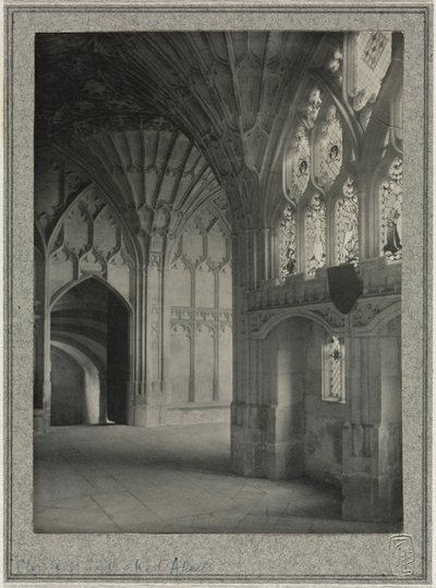 Gloucesterin katedraali - Luostarit: South and West Alleys, n. 1900. tekijältä Frederick Henry Evans