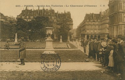 Lintuharrastaja Jardin des Tuileries