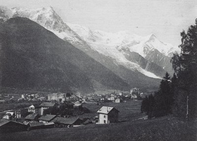 Chamonix ja Mont Blanc (s/w-kuva) tekijältä French Photographer