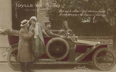 Pariskunta autolla (värikuva) tekijältä French Photographer
