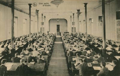 Ranskan koulun luokkahuone. Saint-Roch, Ferrieres. Postikortti lähetetty 25. lokakuuta 1913. tekijältä French Photographer