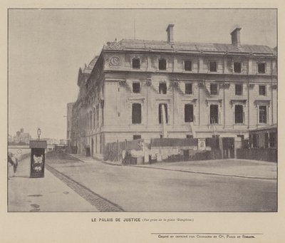 Pariisin kommuuni, Palais De Justice, Näkymä Place Dauphine -aukiolta (m/w kuva) tekijältä French Photographer