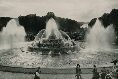 Latona-allas ja vihreä matto, Latonsin suihkulähde ja vihreä matto (valokaiverrus) tekijältä French Photographer