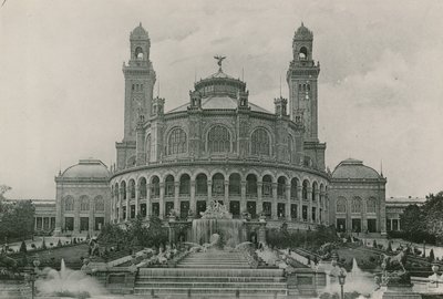 Trocaderon palatsi, Trocaderon palatsi (valokuvakaiverrus) tekijältä French Photographer