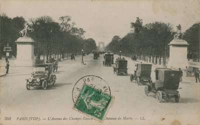 Pariisi - Avenue des Champs-Elysees. Vuonna 1913 lähetetty postikortti. tekijältä French Photographer