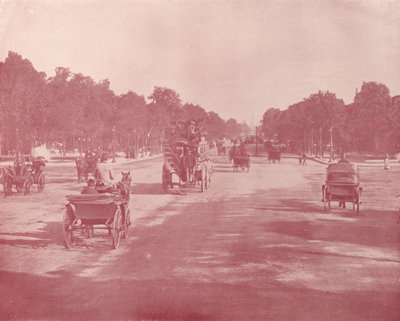 Pariisi: Avenue Champs Elysees (m/w kuva) tekijältä French Photographer