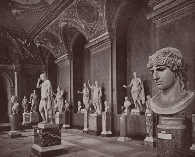 Pariisi: Augustuksen galleria, Louvre-museo (m/v kuva) tekijältä French Photographer