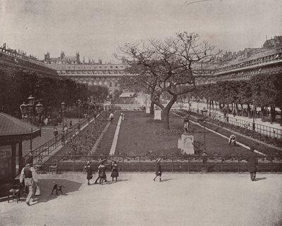 Pariisi: Palais Royalin puutarha (m/w kuva) tekijältä French Photographer