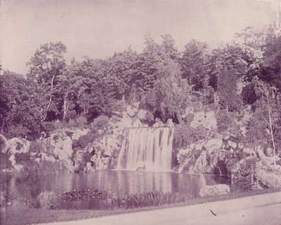 Pariisi: Grand Cascade Bois de Boulognessa (m/w kuva) tekijältä French Photographer
