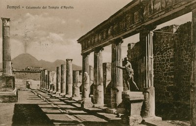 Pompeji - Apollon temppelin pylväikkö. Vuonna 1913 lähetetty postikortti. tekijältä French Photographer