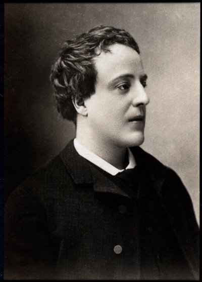 Muotokuva Adolphe Leon Willettesta (1857-1926), ranskalaisesta taidemaalari, kuvittaja, karikaturisti ja litografi. tekijältä French Photographer