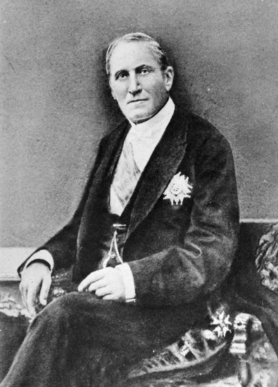 Paroni Georges Eugene Haussmannin (1809-91) muotokuva teoksesta Memoires du Baron Haussmann, Pariisi, Victor Havard Editeur, 1889. tekijältä French Photographer