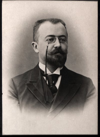 Muotokuva Marcel Prevostista (1862-1941), ranskalaisesta kirjailijasta ja näytelmäkirjailijasta. tekijältä French Photographer