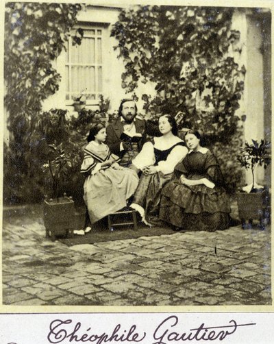 Muotokuva Théophile Gautierista (1811 - 1872) perheessä. tekijältä French Photographer