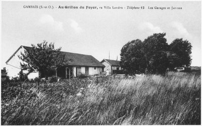 Postikortti, joka kuvaa Henri Desire Landrun (1869-1922) taloa Gambaisissa tekijältä French Photographer