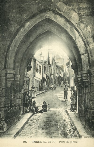 Rue du Jezual, Dinan (m/w kuva) tekijältä French Photographer