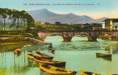 Saint-Jean-de-Luz, rautatiesilta ja Rhune (värikuva). tekijältä French Photographer