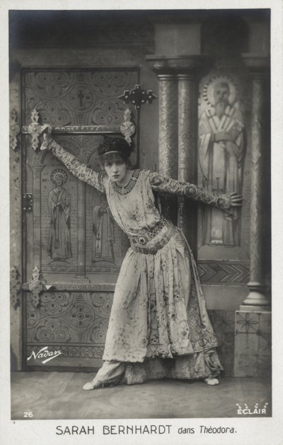 Sarah Bernhardt keisarinna Theodorassa tekijältä French Photographer