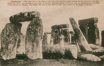 Stonehenge - Pronssikautinen kiviympyrä on kansanperinnön mukaan pystytetty Aurelius Ambrosiuksen, 490, hallituskaudella Hengistin Britannian tappion muistoksi. Kivien sanotaan olleen tekijältä French Photographer