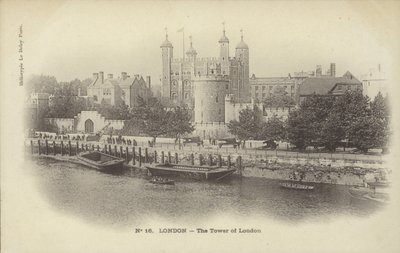 Lontoon Tower ja Thames-joki tekijältä French Photographer