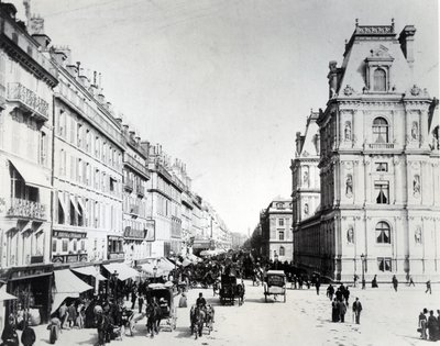 rue de Rivoli ja uusi Hotel de Ville, noin 1882 tekijältä French Photographer
