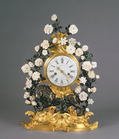 Louis XV -kello, Vincennes/Mennecy, n. 1750 (posliini, ormolu ja pronssi) tekijältä French School