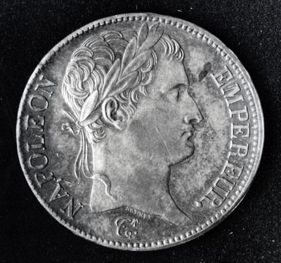 Napoleon I:tä (1769-1821) kuvaava kolikko (metalli) tekijältä French School