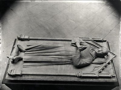 Louis de Francen (1243-60), pyhimyksen Louisin vanhimman pojan hautajaispatsas Royaumontin luostarista (haudan kipsi valettu Basilique Saint-Denis