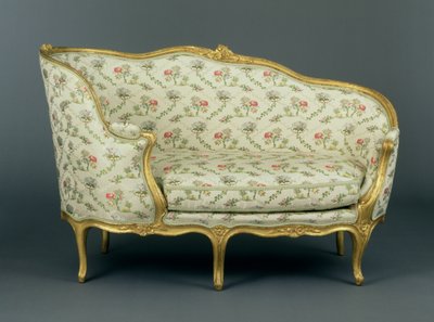 Louis XV veistetty kultapuu Veilleuse, n. 1750 (veistetty kullattu puu ja verhoilu) tekijältä French School