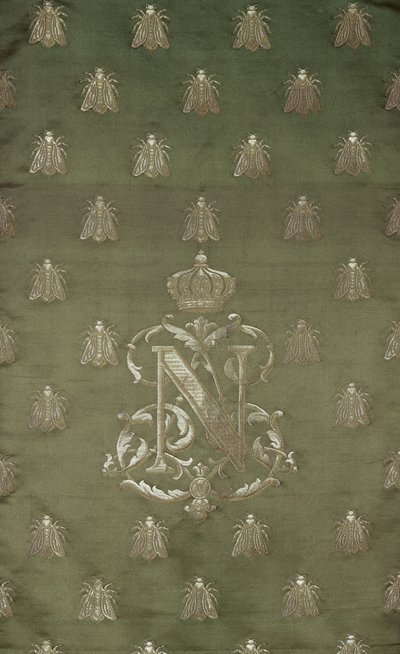 Lehtiö vihreää ja kultaista damaskista, jossa on Napoleon III:n (1808-73) tunnus ja kuninkaallinen harja. tekijältä French School