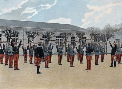 Saint-Cyrin erityissotakoulu (Saint Cyr), sisäpalvelu: koulutuksen alku. tekijältä French School