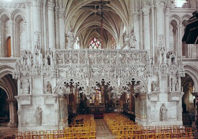 Eglise Sainte-Madeleinen laiva ja sisustus, jossa näkyy Jean Gailden 1508-1717 flamboyant goottilainen sisustus tekijältä French School