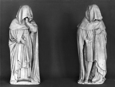 Kaksi surejaa, herttua Jean de Berryn (1340-1416) haudasta n. 1450-53 (alabasteri) tekijältä French School