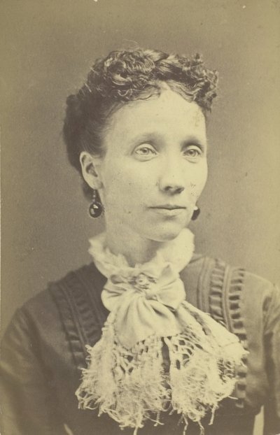 Nimetön naisen muotokuva, 185099. tekijältä G. C. Gilchrest